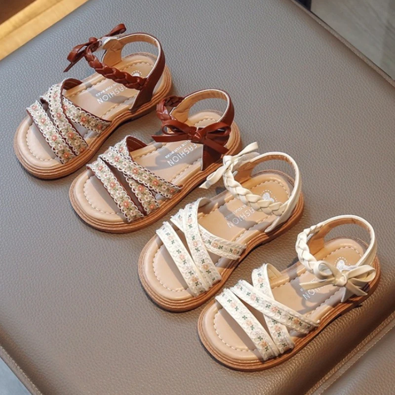 

Girl Sandals2025Summer New Child Flat Sandals Korean Edition Girl Non Slip Comfortable Bow Versatile Beach Shoe Girl School Shoe