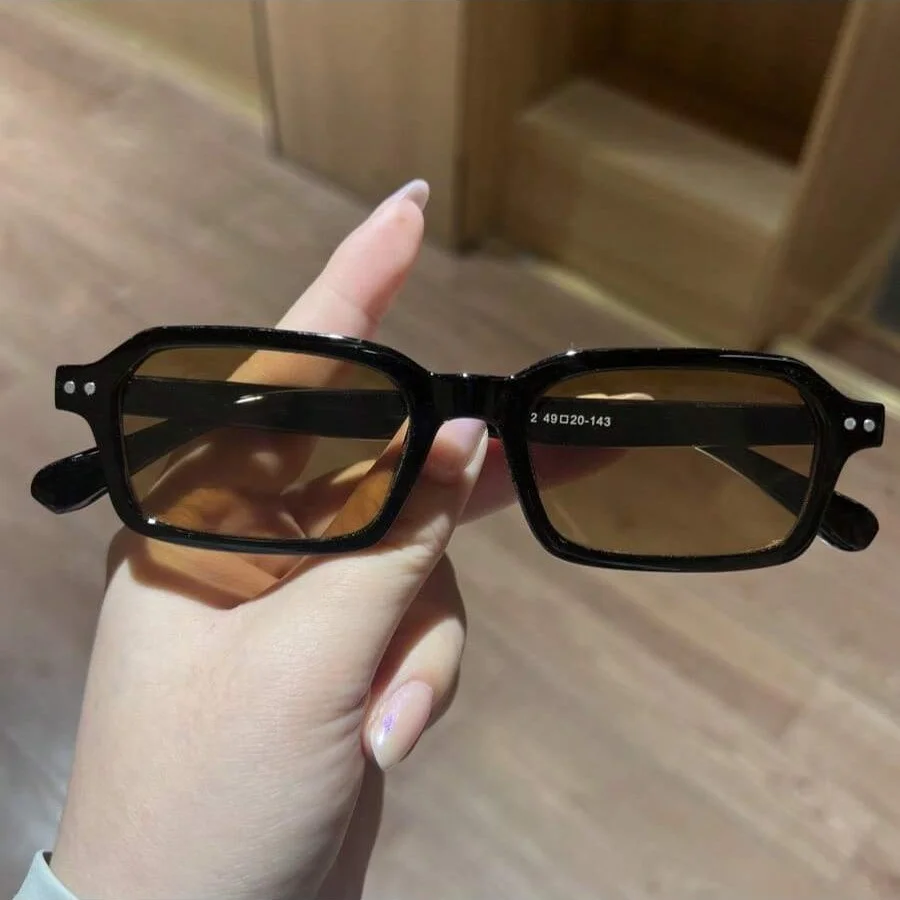 1Pc Women's Sunglasses New Retro Square Rivet Design Personality Fashion Casual Versatile Holiday Gift Daily Outing Vacation Dri