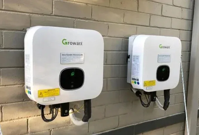 Hot Sell Growatt Inverter MOD 3~10KTL3-XH 3kw 5kw 8kw 10kw On Grid Hybrid Growatt Solar Inverters