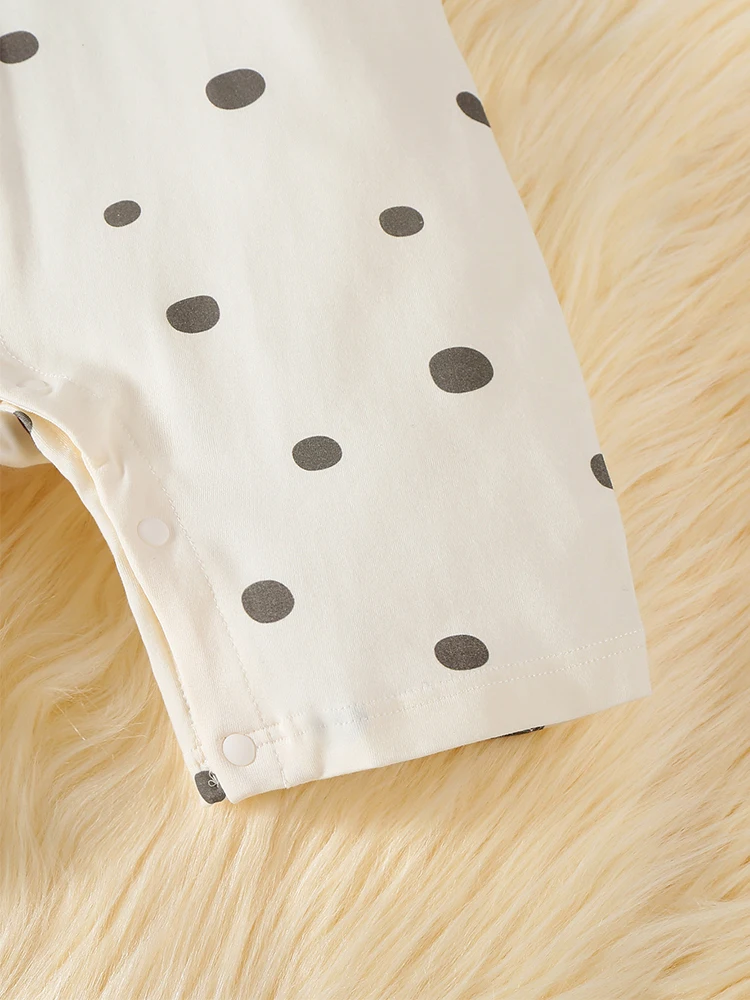 بدلة قفز صيفية جديدة للأطفال الأولاد بأكمام قصيرة موديل 2026 منقطة مشمش ملابس رجالية عصرية وأنيقة باللون الأسود اللطيف