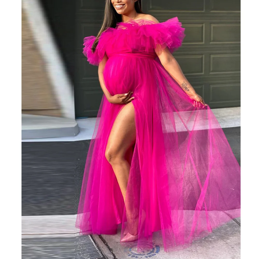 Gorący różowy Off The Shoulder Tulle długa suknia dla ciężarnych boczne rozcięcie Ruffles wieczór panieński sukienka