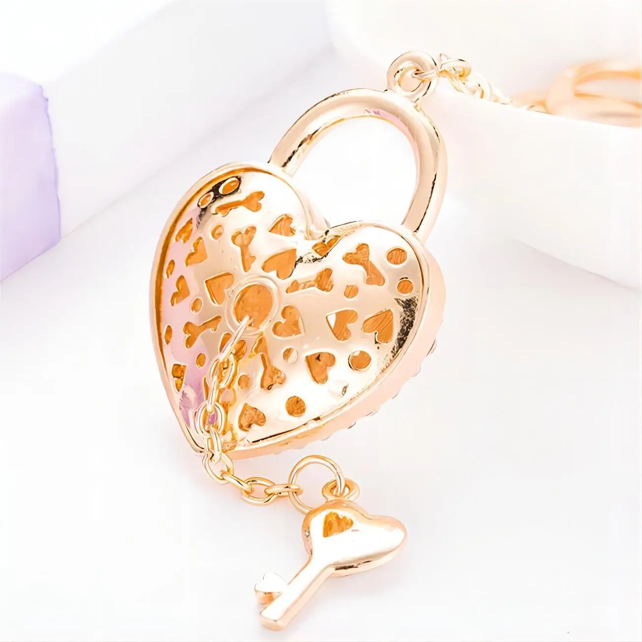 1PC Rhinestone Heart Lock Keychain with Key Sparkling Love Keyring Decoration for Bag Purse Wallet Handbags Backpack Best Gifts