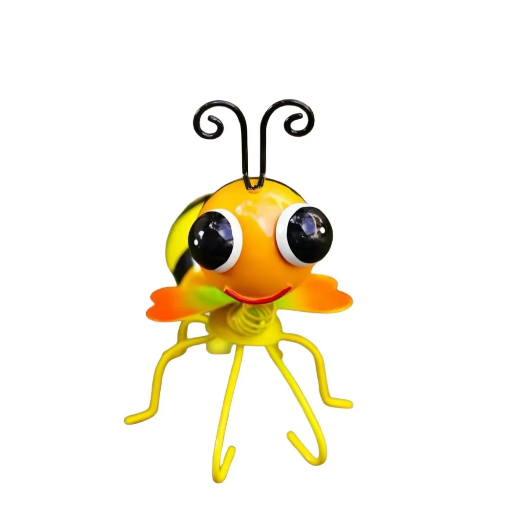 

American-style Iron Art Bee Decorative Wall Decoration, Outside Pot Hugger Lawn Ornament Metal Crafted Punched Ornament