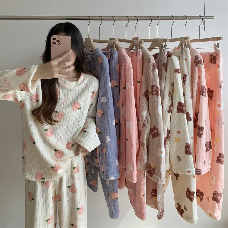 2024 Autumn Winter Round Neck Cute flower Flannel Pajamas for Women Home Clothes pijamas set Thickened Coral Velvet sleepwear