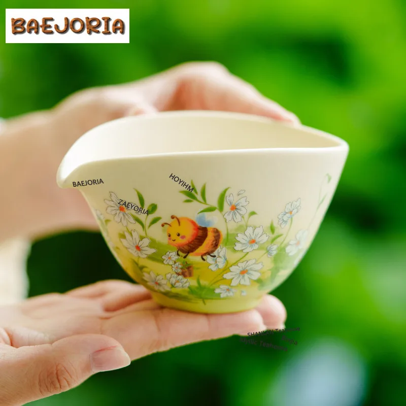 BAEJORIA 150ml Decal Bees Flowers Tea Pitcher Pour Tea Cha Hai Dispenser Household Justice Cup Fair Mug Cha Craft Accessories