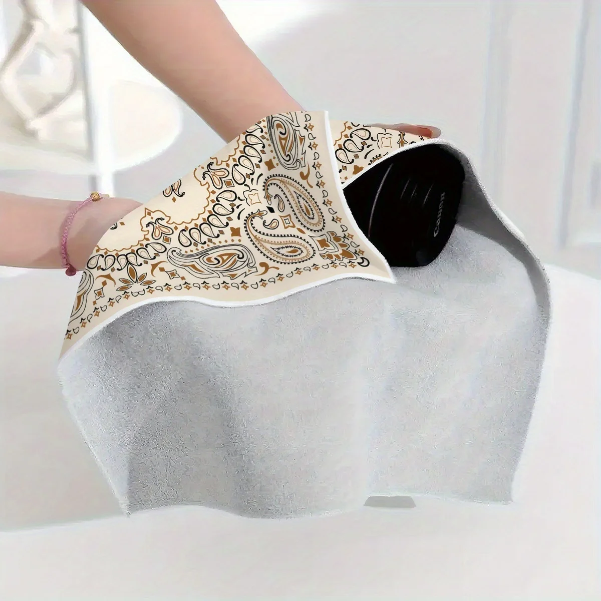 New Arrival 1pc Bohemian Retro Paisley Printed Storage Cloth Self-Adhesive Magic Wrap Cloth Protective Cover Makeup Bag Pouch