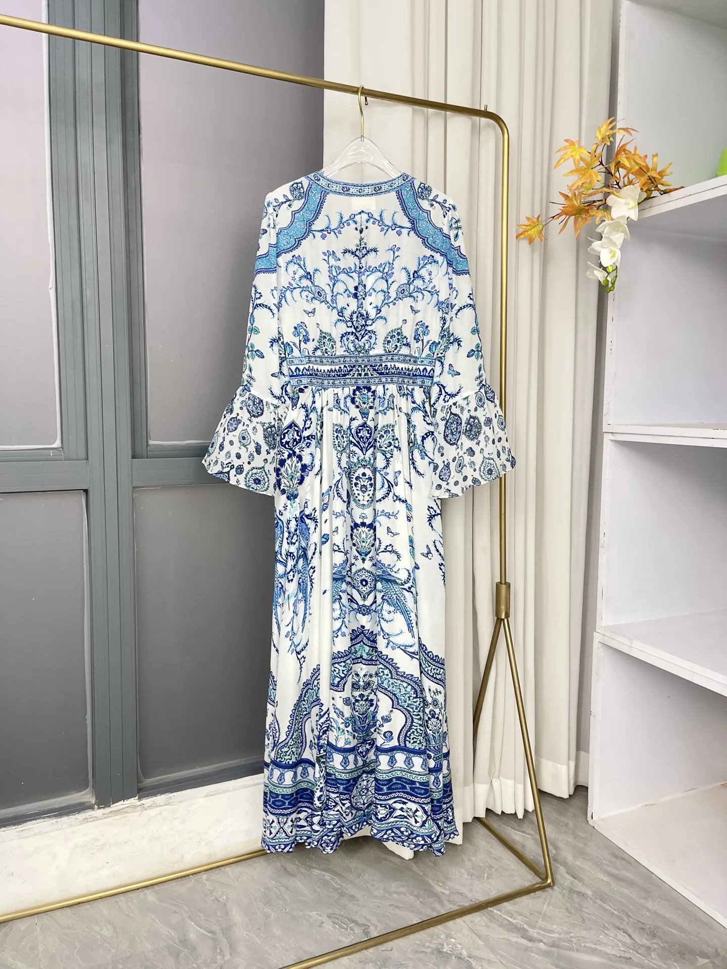 

Blue White Porcelain Floral Print V Neck Long Bell Sleeve Maxi Dress