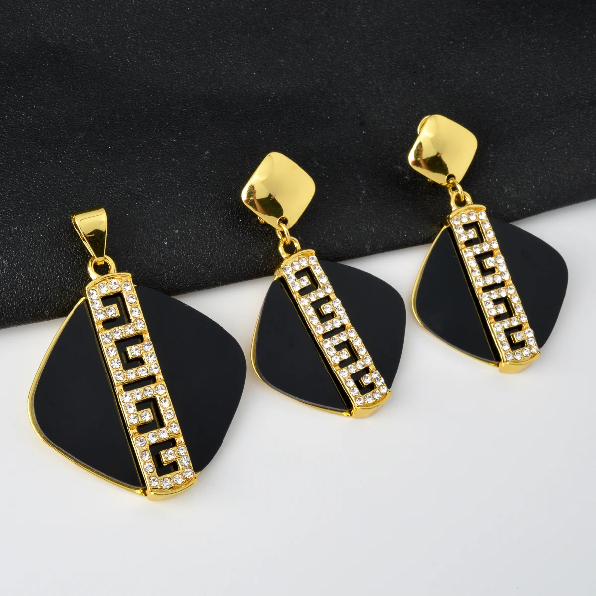 Sunny Jewelry Sets for Women Latest Italian Gold Color Black Zircon Pendant Necklace Earrings Jewellery Accessories Party Gift