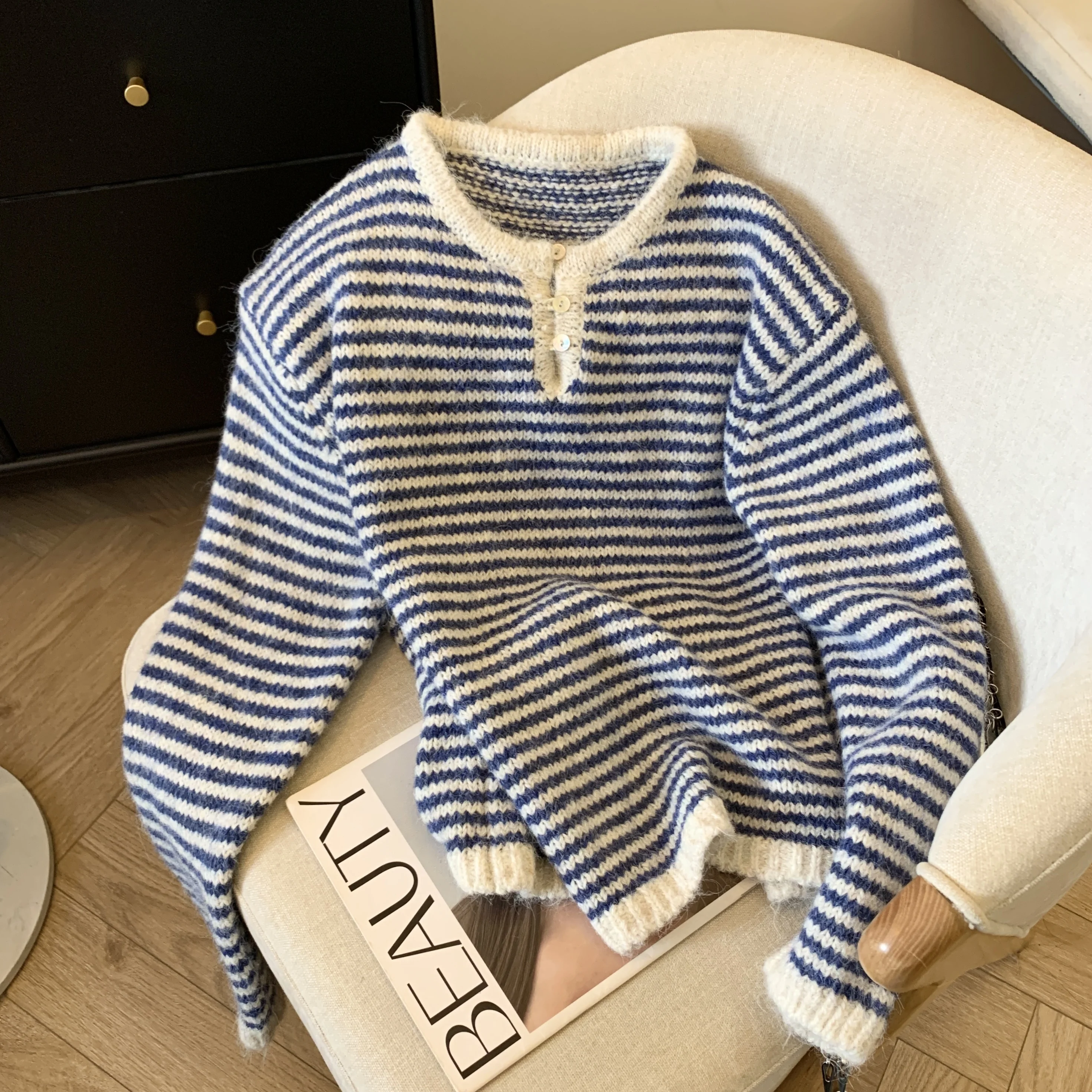 

Women's Blue O-Neck Knitwear Pullover Long Sleeve Striped Knit Sweater Harajuku Vintage 2000s Christmas Sweater Clothes Autumn