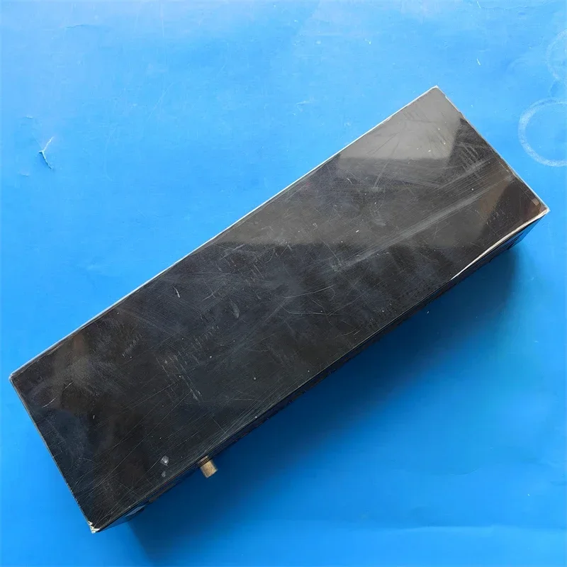 

One Connect Mini Box BN91-20386C for Samsung 8K Smart TV QA65Q900RBW QE65Q900RAT QE65Q900RAL QE65Q900RBU QN65Q900RBF
