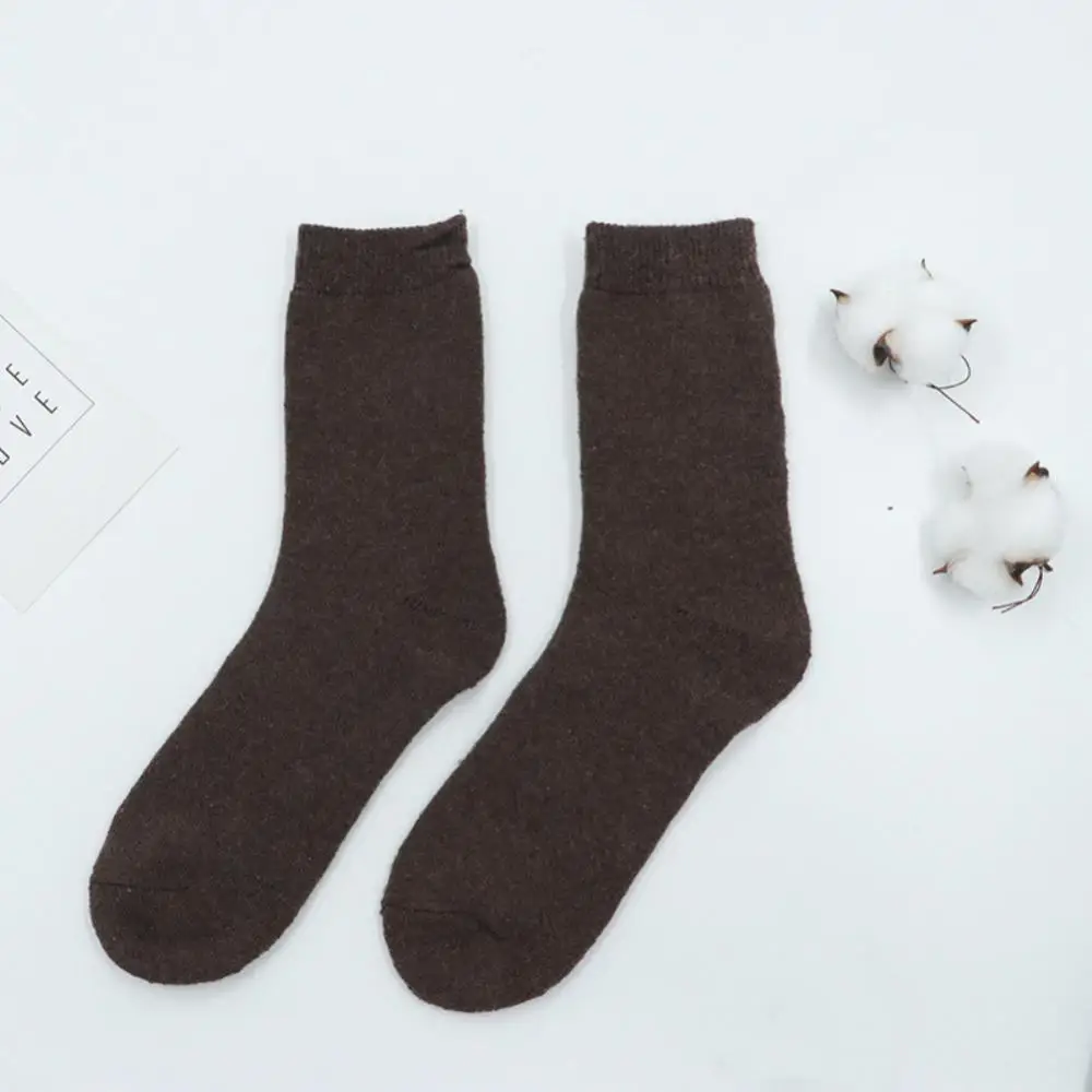 Chaussettes chaudes d'hiver en coton pour hommes et femmes, 1/2/5 paires, chaussettes de sol de couleur unie, chaussettes de sport, épaisses et isolantes, taille unique