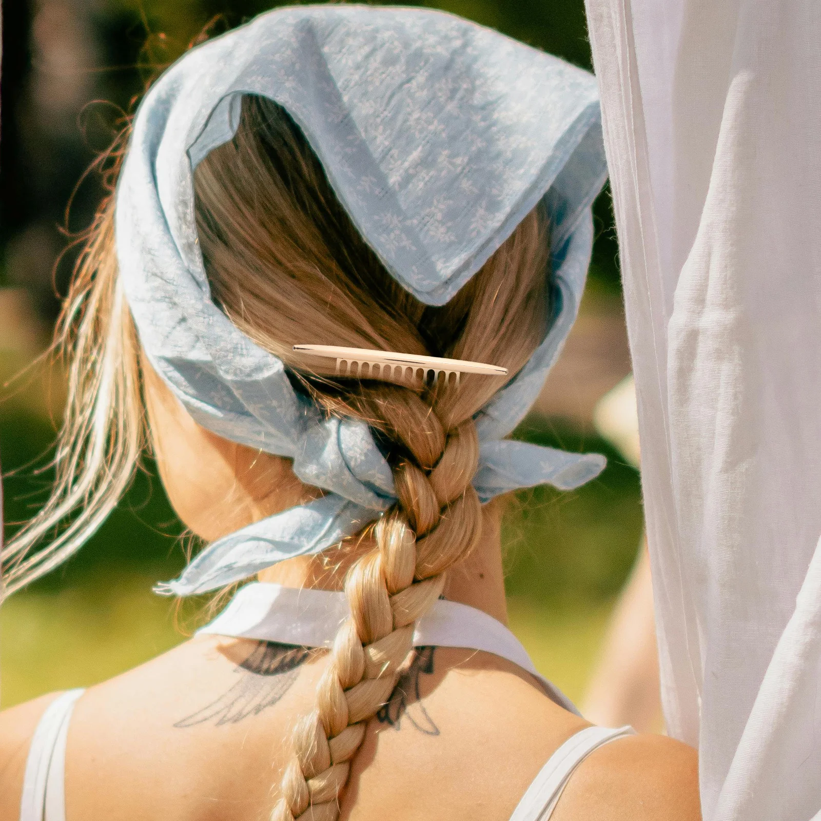 

2Pcs Electroplated Alloy Hair Combs Delicate Fashion Hairpins Chic Side Hair Clamps for Women Girls Daily Wear Party Accessories