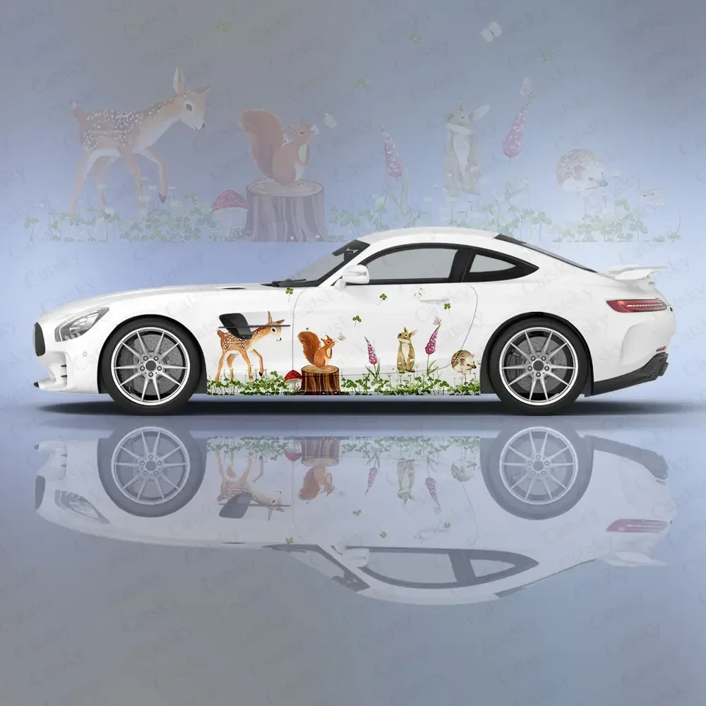 

Cute Autumn Squirrel Car Side Sticker Decoration, PVC Waterproof Scratch Resistant Decal, Car Protection, Auto Accessories Gift