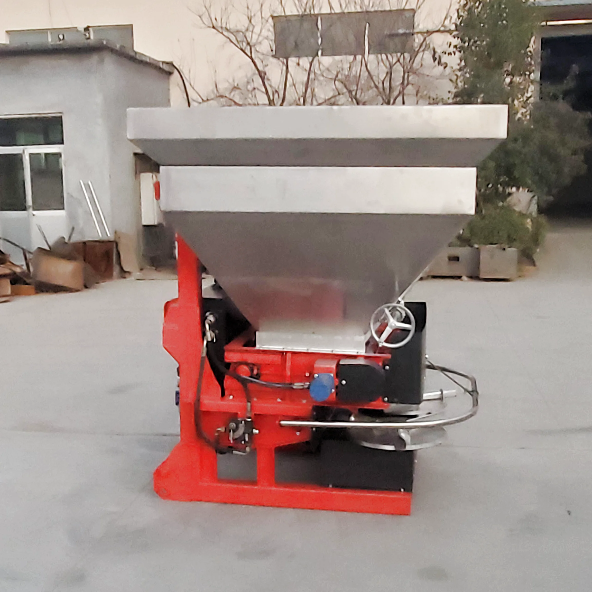 

【Hot】Agricultural Machinery Two Disk Fer-tilizer Spreaders for Tractor