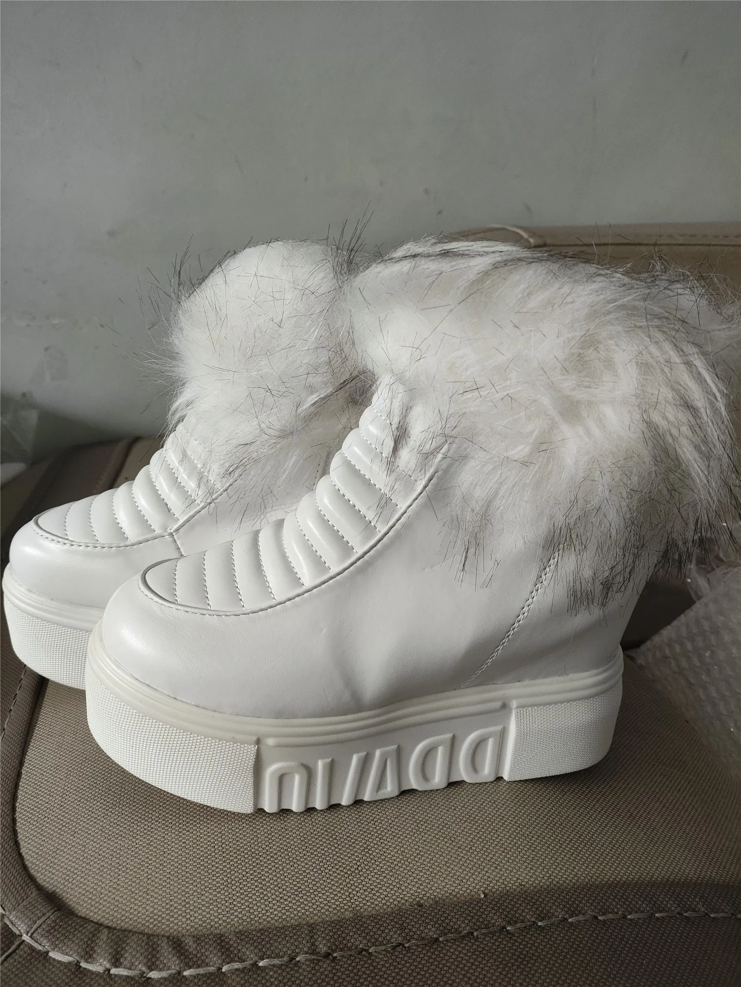 Winter Woman Warm Fur Sneakers Platform Snow Boots Female Causal Height Increasing Shoes Ankle Boots For Women Botas Mujer White