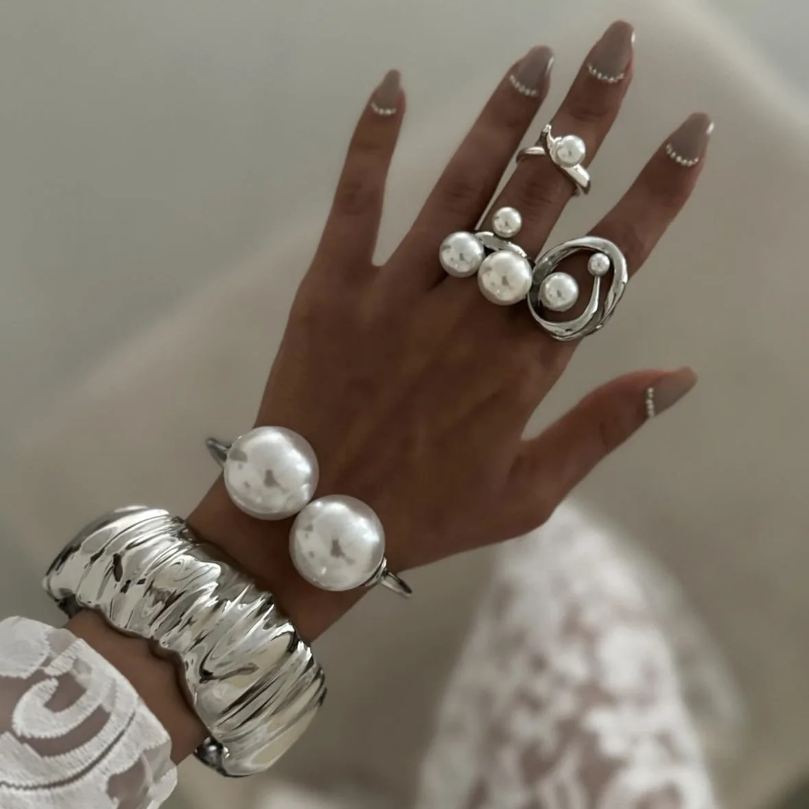 DIEZI Vintage Pearl Wide Cuff Bangles Men Hip Hop Punk Gold Silver Color Geometric Spring Bangles For Women Bracelet Jewelry