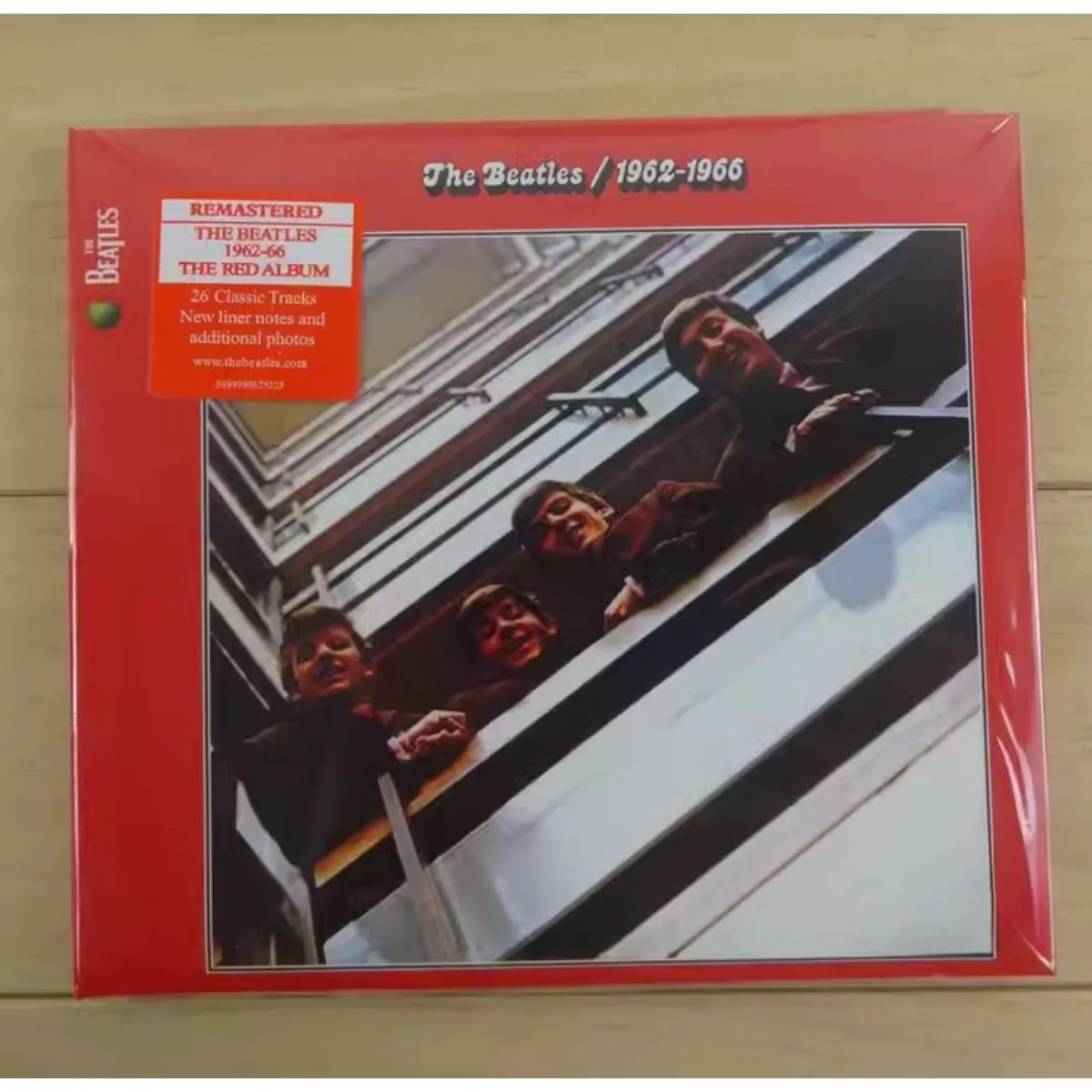 

The Beatles 1962-1966 The Red Album – Remastered Career-Spanning Pop & Rock Classics for Fans & Collectors