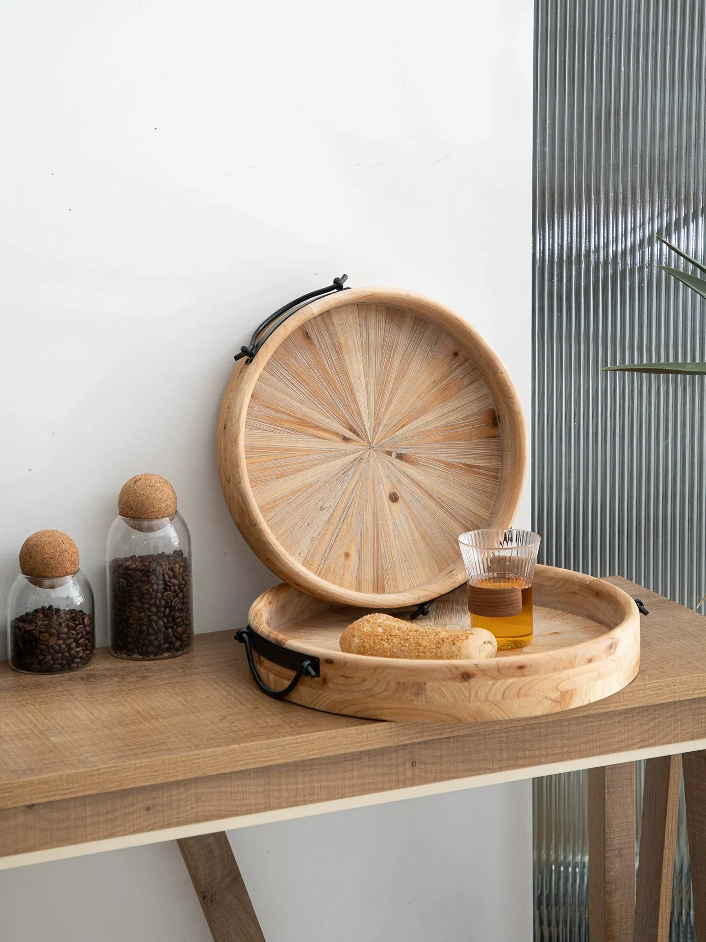 Solid wood circular tray Retro creative household dining plate, wooden plate, tea tray, snack pastry plate, storage tray