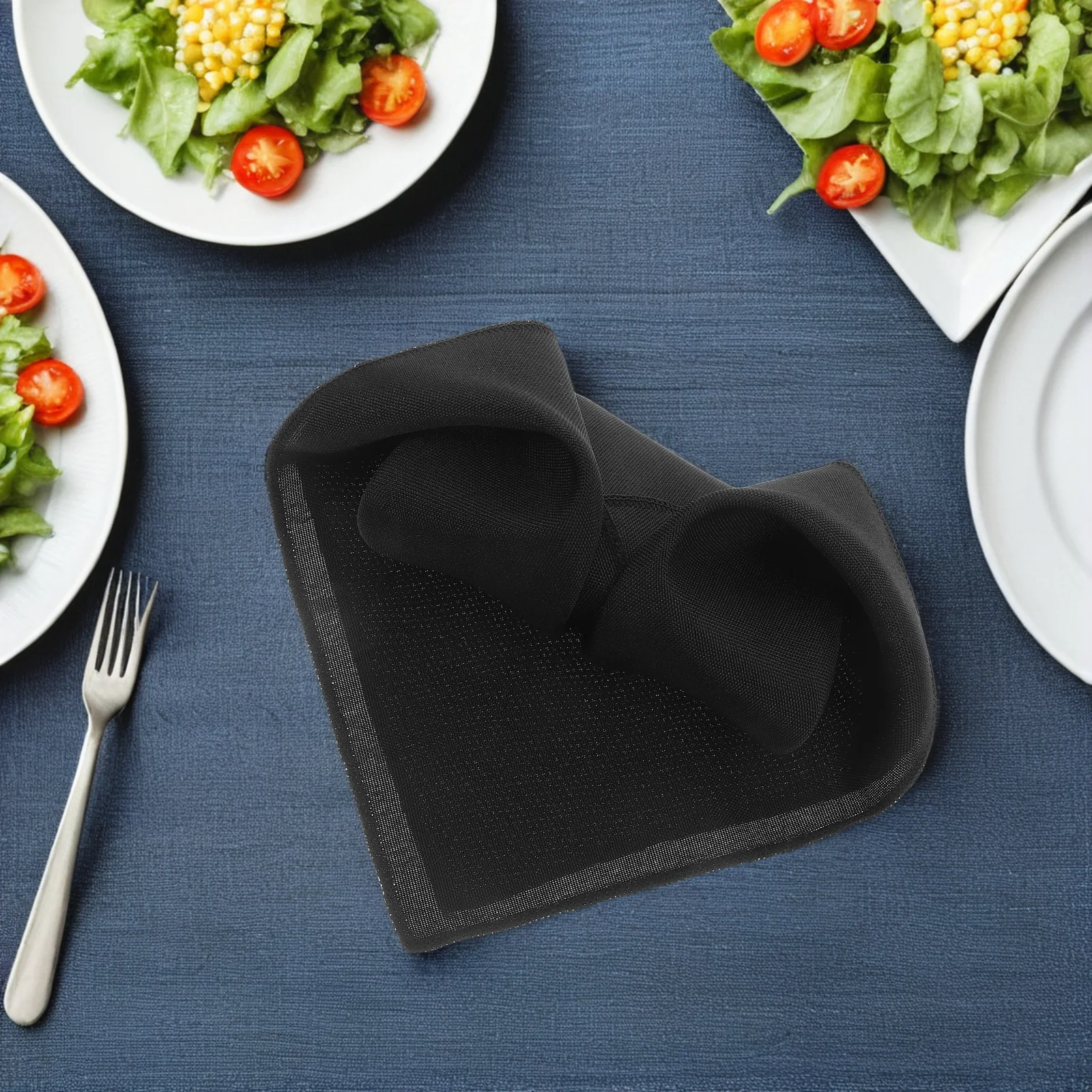 

12Pcs Black Cloth Napkins 17x17 Inch Polyester Reusable Fabric Napkins for Wedding Party Restaurant Hotel Dining Table Decor