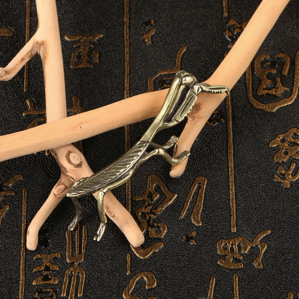 

Vintage Brass Mantis Desktop Ornament Exquisite Decor Retro Tabletop Decoration Unique Gift Home Office Car Tea Ceremony