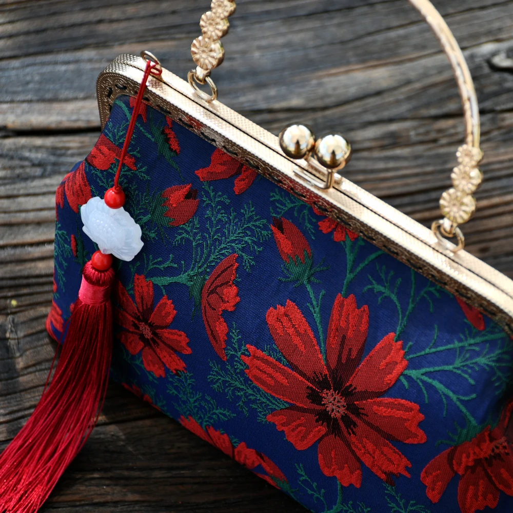 Classic Red Flowered Purse Bags Top Handle Shell Clutch Bags Floral Women\'s Handbags Beautiful Bag Fringe Bag Chain Strap Bags