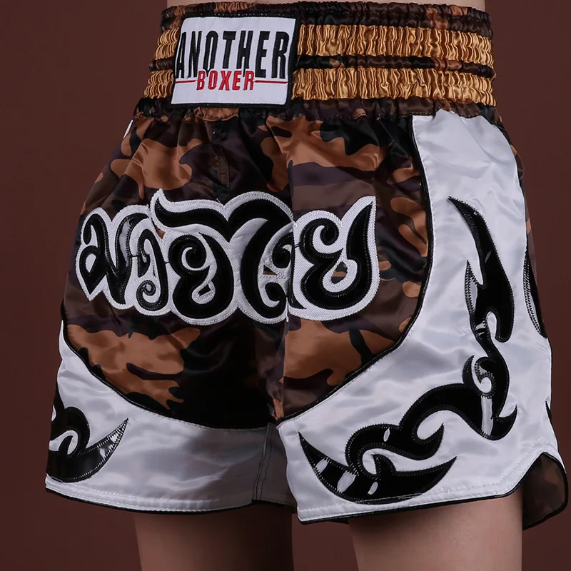 Donna uomo Fight Training Boxer Pants Loose Muay Thai Shorts per bambini adulti attrezzatura da boxe ventilare pantaloni da allenamento MMA