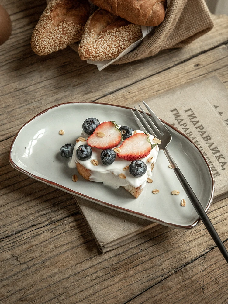 Moon Shape 8.5 Inch Ceramic Dessert Plate Sushi Snack Serving Tray Unique Design