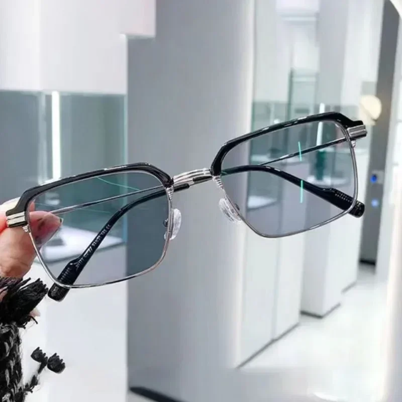 Color Changing Anti Blue Light Eyewear Trendy Men Half Frame Photochromic Reading Glasses High Definition Clear Lens Glasses
