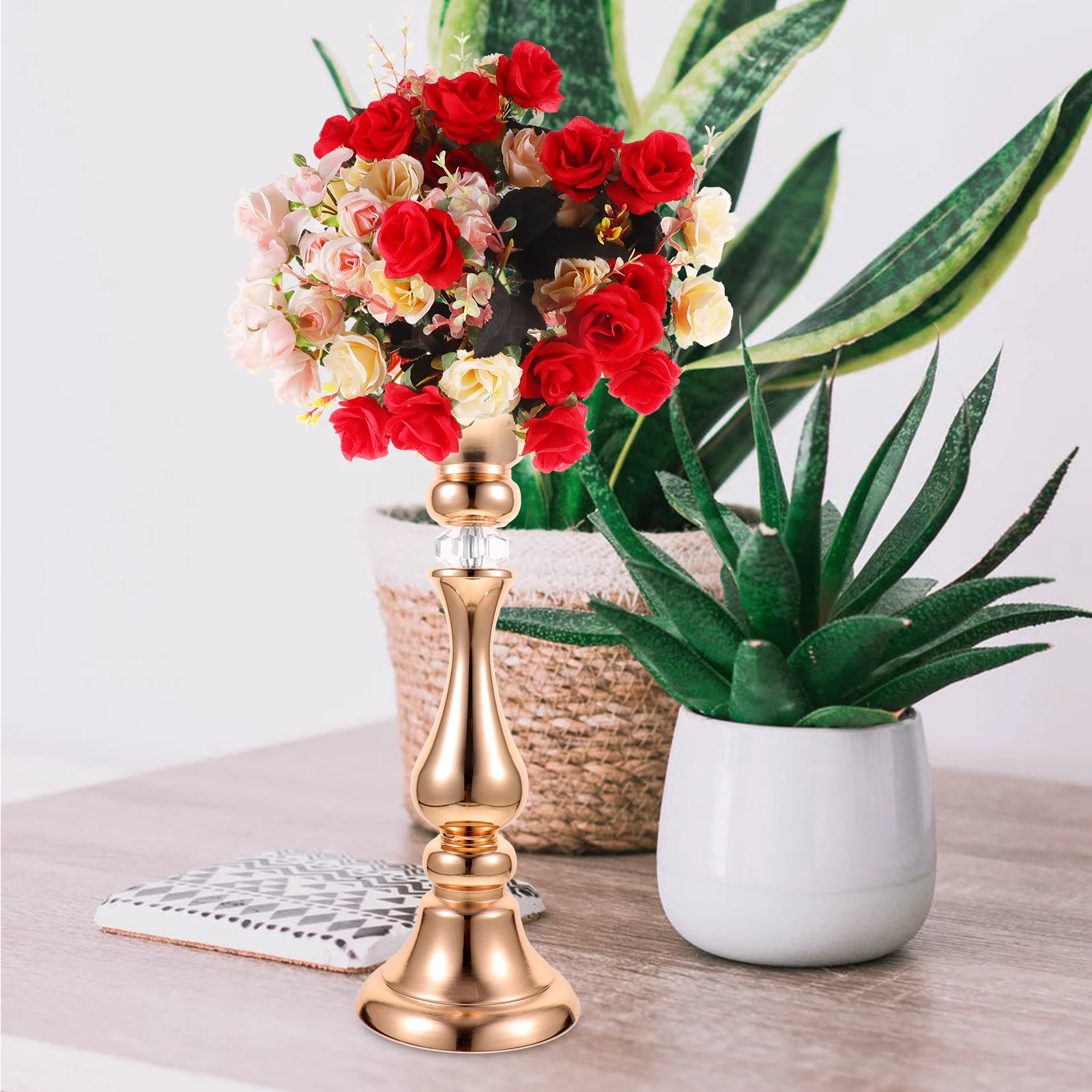 

1 pc Iron Floral Desktop Vintage Flower Vase For Home Office Wedding Decor Golden Tabletop Arrangement Art Delicate Elegant