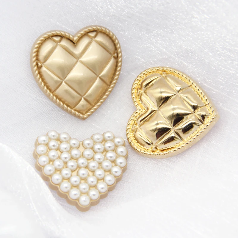 Gold Large Metal Heart Buttons For Clothing Coat Dress Sweater Vintage Decorative Buttons Wedding Sewing Accessories Wholesale