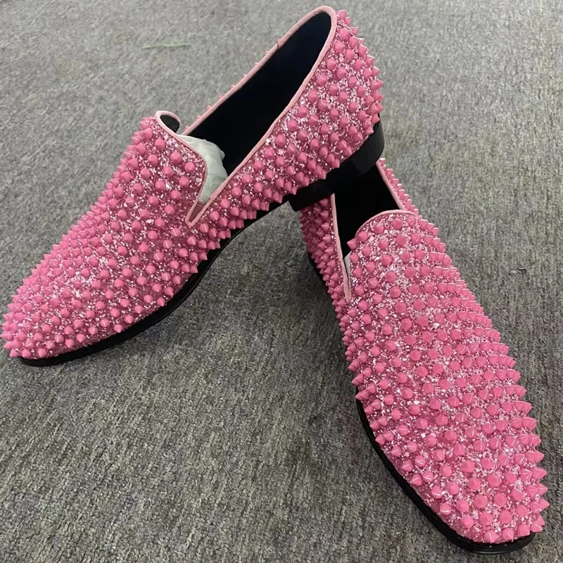 New Fashion Spikes Loafers Shoes For Men Designer Pink Sequined Shoes Mens Glitter Rivet Shoes Handmade Man Dress Shoes