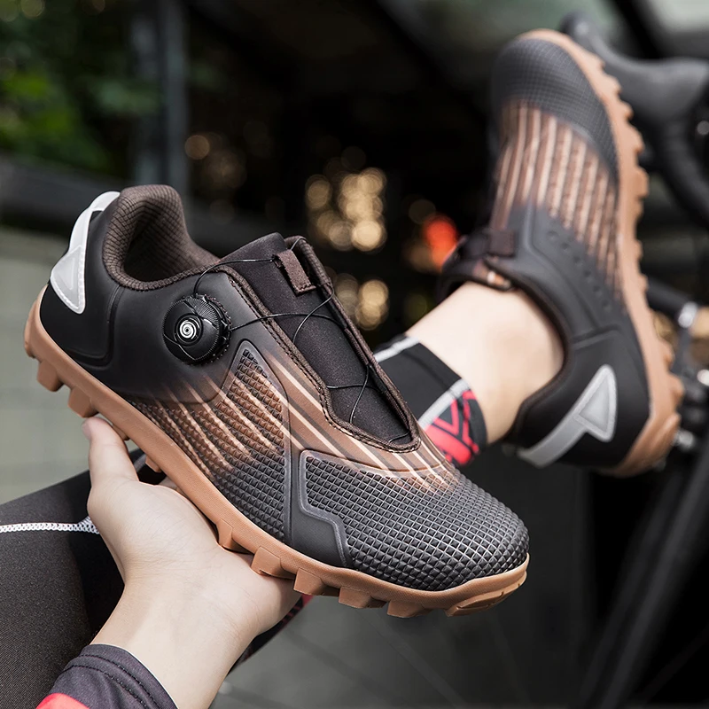 

Unisex Cycling Shoes with Look Delta Cleats -Peloton Compatible Spin Shoes with SPD Clips - Indoor Road Bike Shoes for Men Women