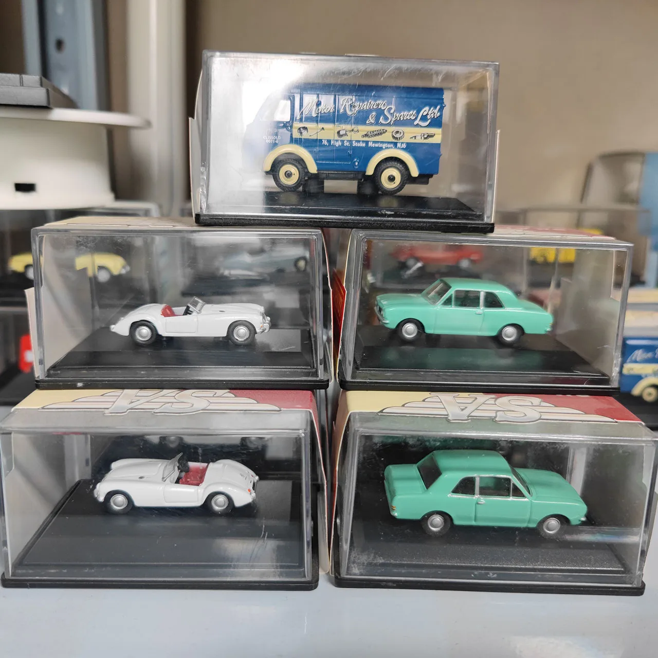 

Diecast SA 1/76 Scale SKALE Alloy Car Model