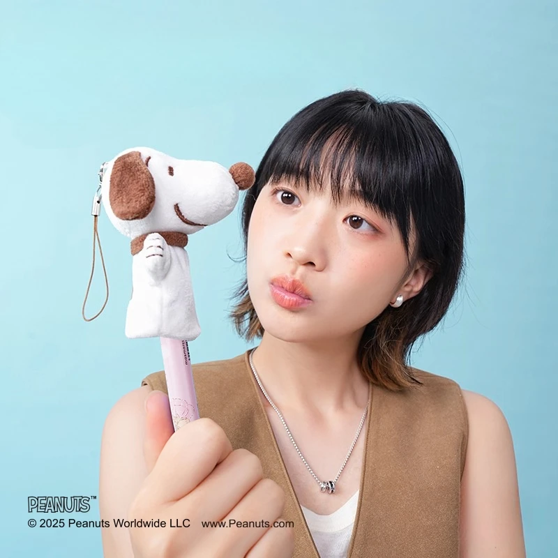 

Snoopy Finger Puppet Keychain Plush Toy with Woodstock - Peanuts Cartoon Character Soft Key Ring Gift for Kids Children