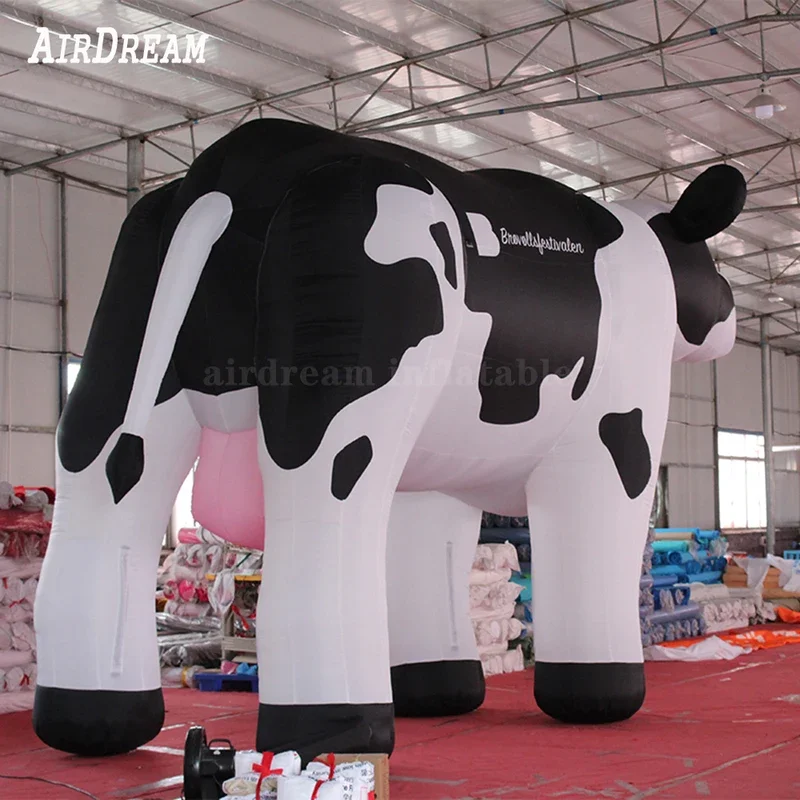 Giant inflatable cow Dutch Custom dairy milk cows inflatable Cattle bull for advertising made in China