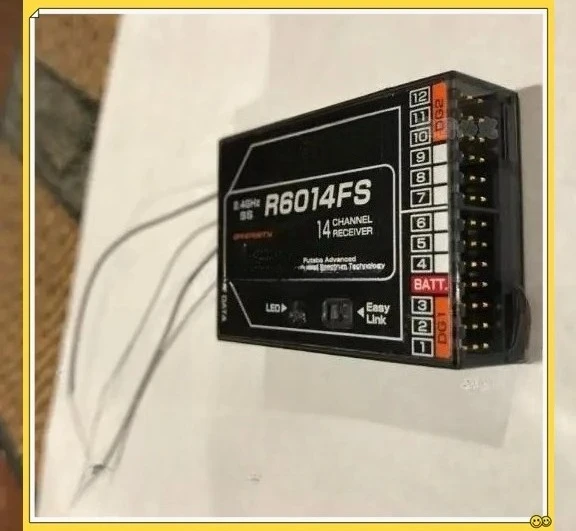 Приемник Futaba R6014FS 2.4 ГГц FASST, 14-канальный, для передатчиков TM8, T8FG, T8FG Super, T10C, T10CG и TM-14