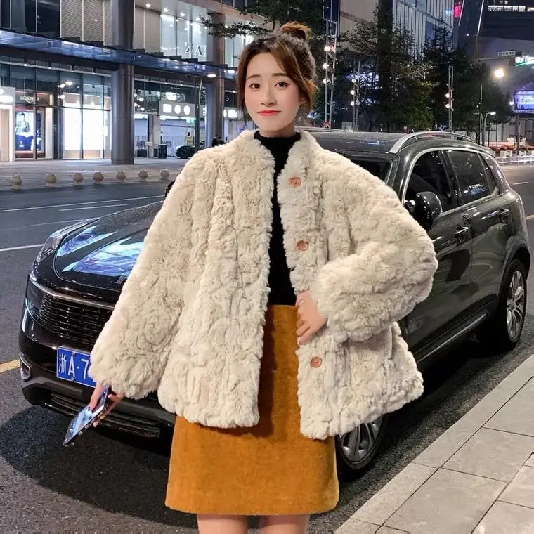 

2023 Winter Women New Short Faux Rabbit Fur Coats Female Stand Collar Warm Jackets Ladies Imitation Lamb Fur Overcoats A482