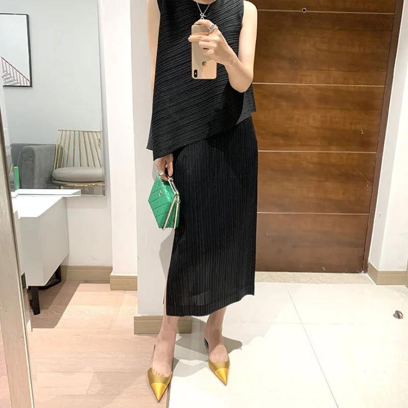 

Elastic Waist Pleated Midi Skirt Women's High Waist City Commute Side Split Princess Style Frock Straight Cut Polyester Fiber