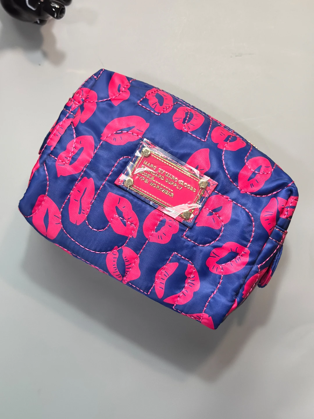 

Портативная хлопковая сумка для ушей Wa Bag в стиле ретро, американская женская сумка с принтом губ, большая прямоугольная женская сумка Capaci