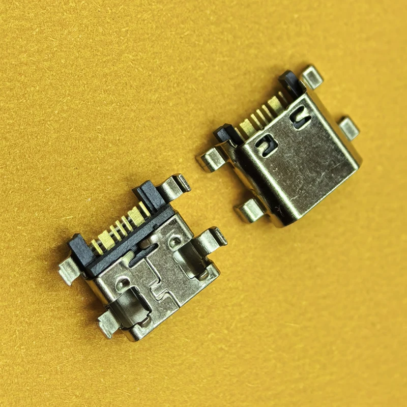 Samsung Galaxy J Series Dock Connector - alternate angle