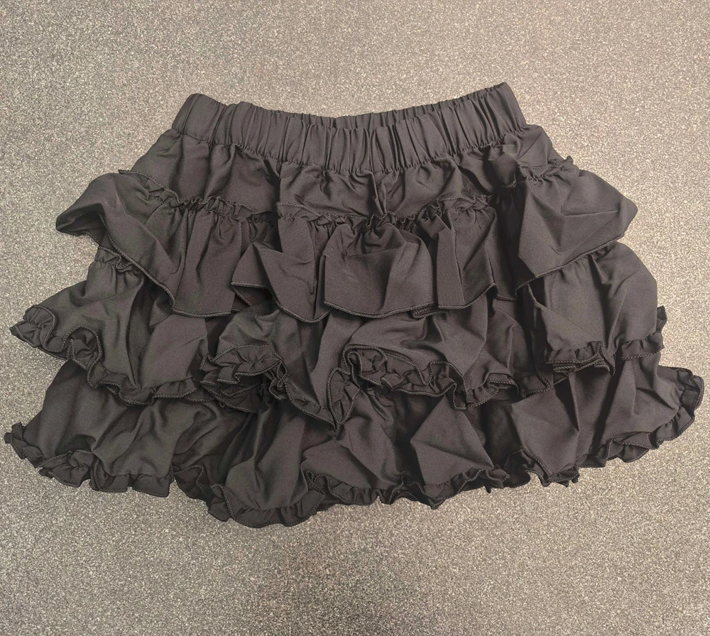 Damen Miniröcke mit Stufenvolants, Lolita-Stil, Eingebaute Shorts, Kawaii Sukapan Skort, Gothic Punk Coquette Y2K E-Girl Schwarzes Spitzenkleid – Detail 17