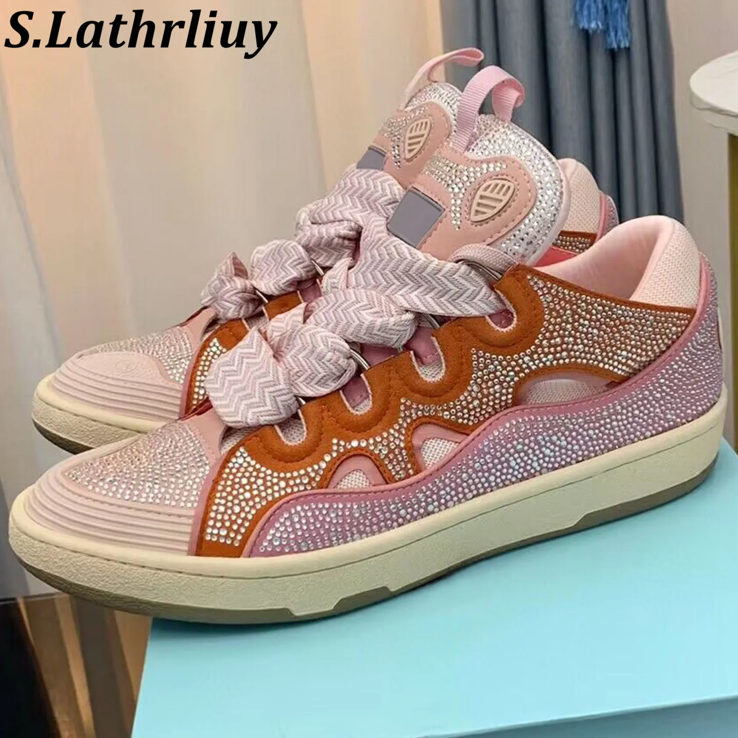 

Spring Round Toe Real Leather Crystal Bead Decoration Sneakers Lace up Breathable Casual Shoes Thick Soled Tennis Shoes Unisex