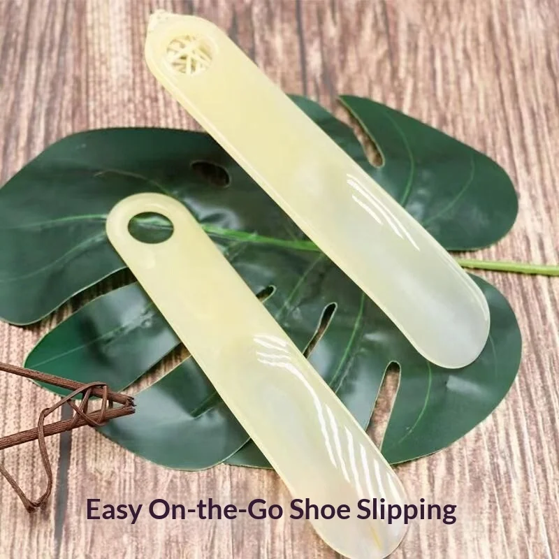 Shoe Horn Spoon Shape Shoe Lifter Portable Shoehorn Long Handle Flexible Shoe Helper for Home Travel Daily Shoe Wearing Tool view 3
