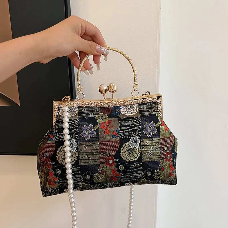 Fashion Women Embroidered Shoulder Bags Elegant Floral Pattern Metal Frame Purse with Detachable Chain Strap Crossbody Handbags