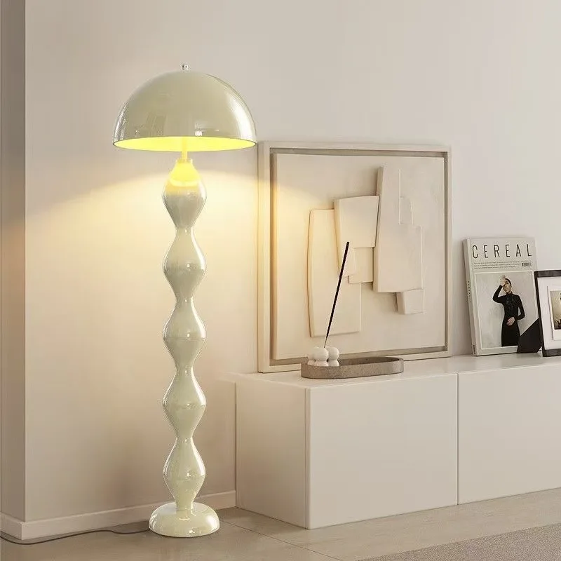 Lampadaire LED champignon rétro nordique, créatif, pour salon, chambre à coucher, table de chevet, décoration de chambre d'hôtel, lampe de bureau couleur