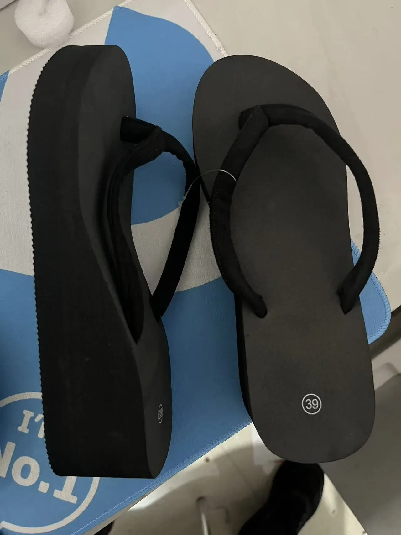 Damen-Schaumstoff-Slipper mit 5 cm Keilabsatz, Flip-Flops für Strand und Zuhause, bequeme Sommerschuhe – Detail 5