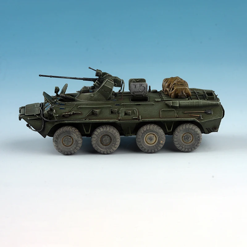 AM 1/72 Rosyjski BTR-80A BTR80 Samochód Pancerny Symulacja Model Plastikowy Statyczny Wyświetlacz Kolekcjonerski Prezent Pamiątka Dekoracja