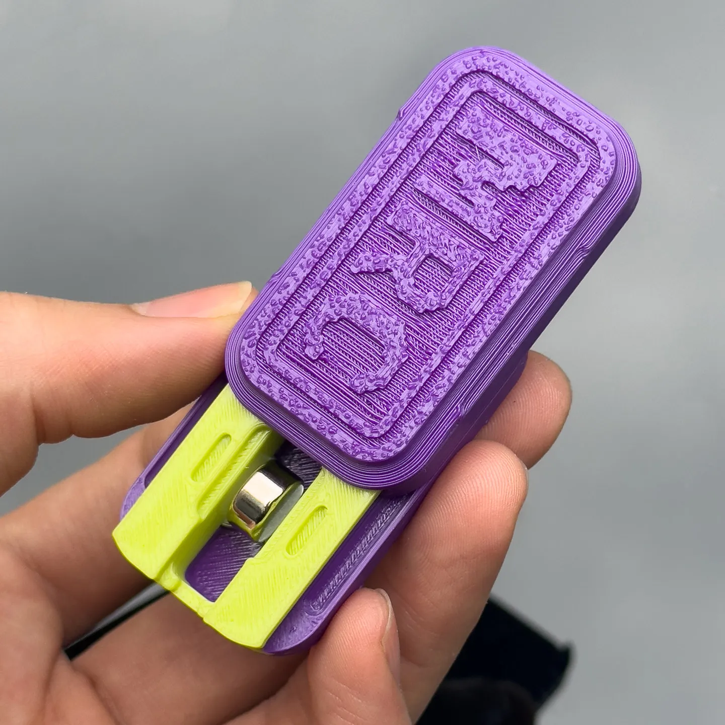 

Механический слайдер-антистресс KEYI Oscillation Magnetic Push Card Plate: сенсорная игрушка для снятия стресса и тревоги