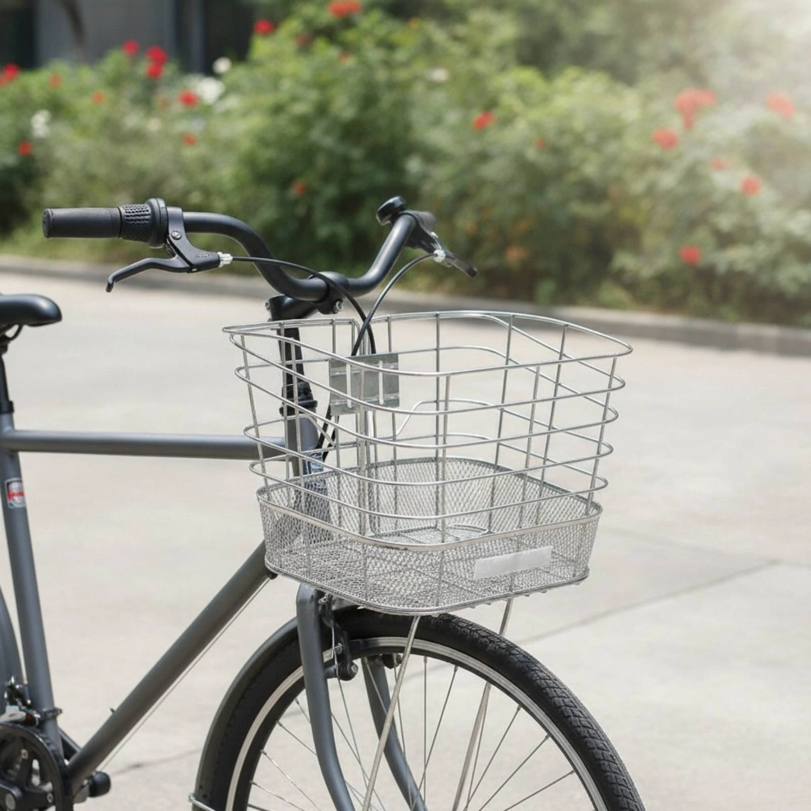 Stainless Steel Front Bike Basket Drainable Wire-Frame Bike Basket with Mesh Base Sturdy Long-Lasting for Grocery Runs, Errands