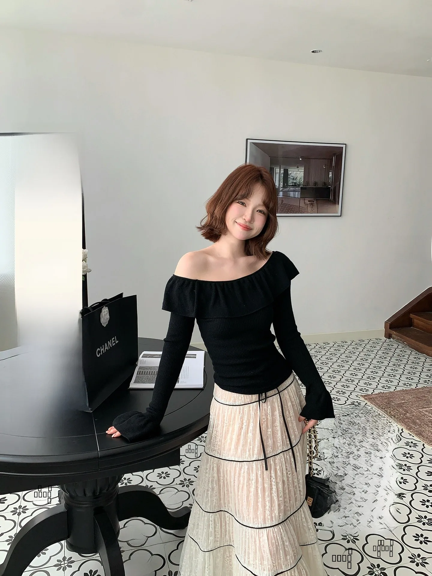 

Вязаный женский топ на одно плечо с длинным рукавом, повседневный, элегантный дизайн, осенняя мода, универсальный, стройнящий, цвет каштан.